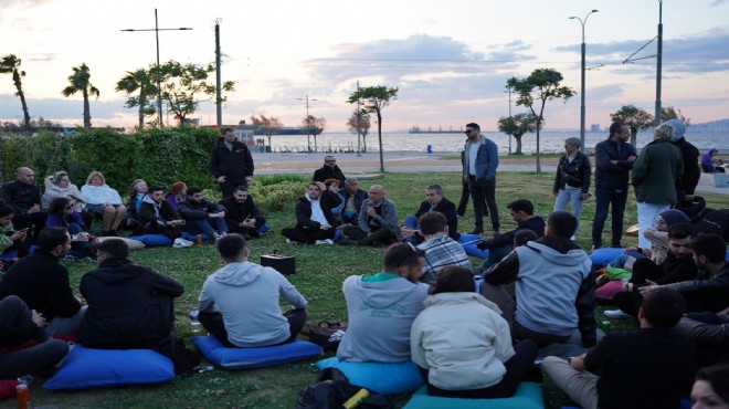 İYİ Partili Özlale den İzmir de gençlerle park buluşması