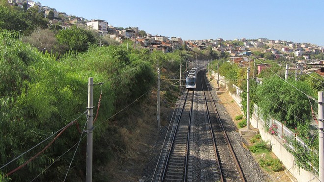 İZBAN'a 2 yeni istasyon için 2 teklif!