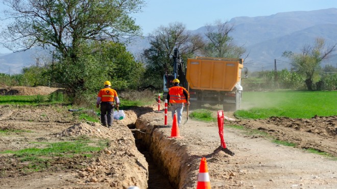 İZSU'dan 32 kilometrelik operasyon: O mahallede içme suyu derdine son!