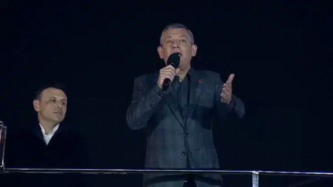 İddianame sonrası ilk miting: Özel den flaş açıklamalar!