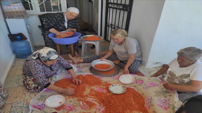 İmece usulü tarhana mesaisi başladı