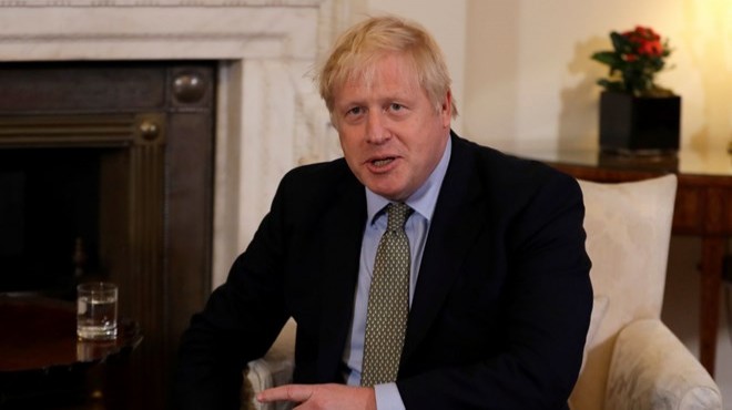 İngiltere Başbakanı Johnson hastaneye kaldırıldı