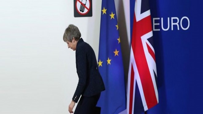 İngiltere Brexit'in ertelenmesini talep etti