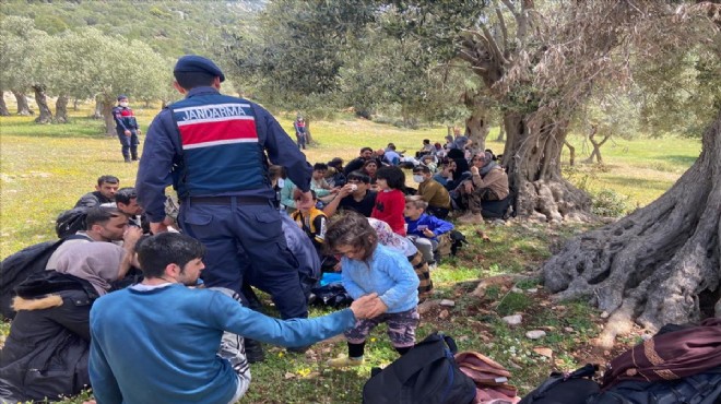 İnsan kaçakçıları aç-susuz koya bıraktı!