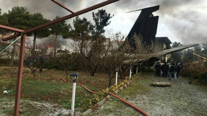 İran'da kargo uçağı düştü: 16 ölü