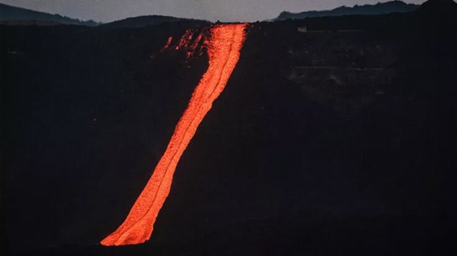 İspanya'dan korkutan haber: Lavlar denize ulaştı