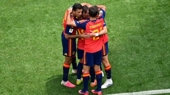 İspanya son nefeste yarı finalde!