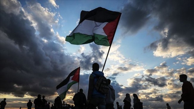 İsrail'de kamuda Filistin bayrağı yasağı!