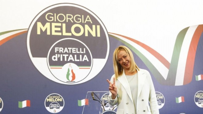 İtalya'da Mussolini hayranı aday kazandı!