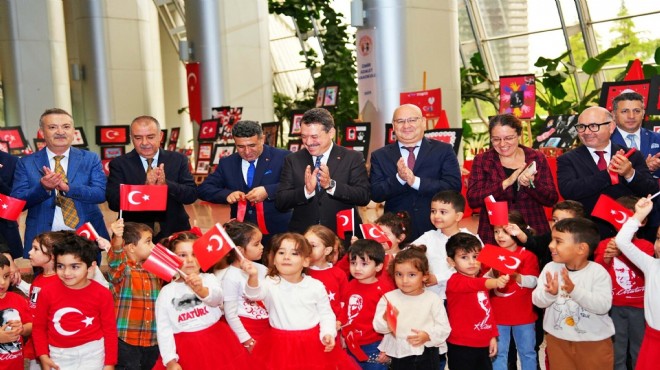 İzmir Adliyesi nde Cumhuriyet coşkusu
