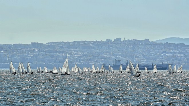 İzmir Körfez Festivali'nde ikinci gün coşkusu: Hem canlı hem heyecanlı