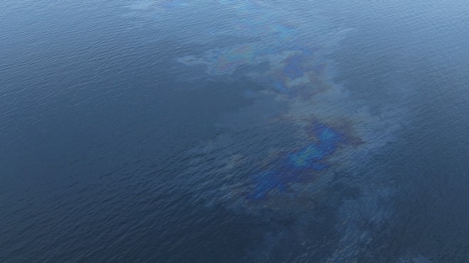 İzmir Körfezi’nde tepki çeken görüntü!