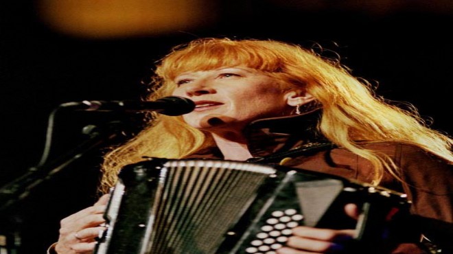 İzmir Loreena McKennitt i ağırlayacak