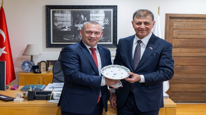 İzmir-Macaristan hattında  kardeş kent  adımı