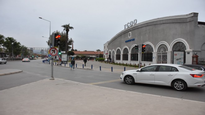 İzmir de 17 günlük tam kapanma başladı