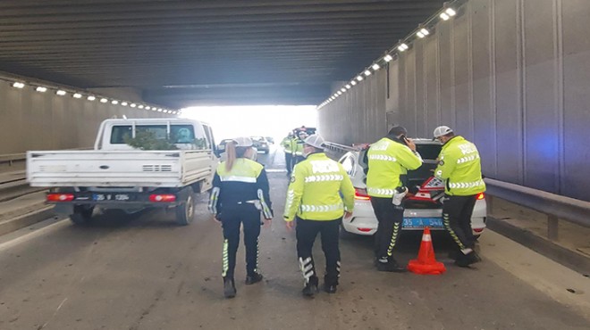 İzmir de 2 yunus polisi kazada yaralandı