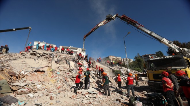 İzmir'de 6 ilçede Afet Koordinasyon Merkezleri oluşturuldu