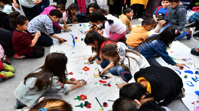 İzmir'de Çocuk Hakları Günü