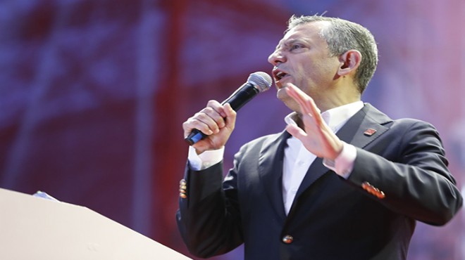 Özel den İzmir mitingi... Gündoğdu dan Erdoğan a yüklendi!