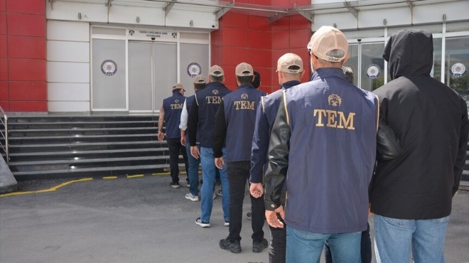 İzmir de FETÖ operasyonu!