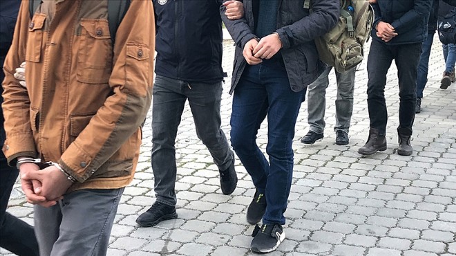 İzmir'de FETÖ operasyonu: 10 gözaltı