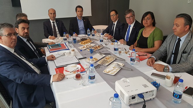 İzmir de  Millet İttifakı  masası: 4 il başkanından  seçim  zirvesi