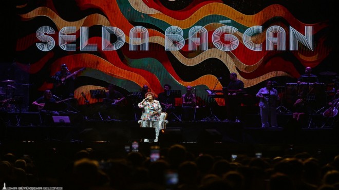 İzmir de Selda Bağcan rüzgarı!
