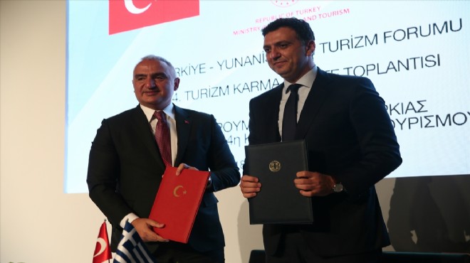 İzmir'de Türk-Yunan forumu: Bakan Ersoy'dan vize muafiyeti vurgusu!
