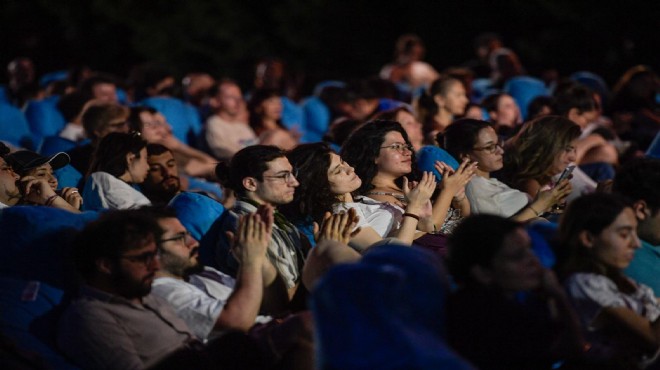 İzmir de açık havada sinema keyfi!