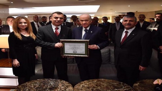 2 akademisyenden 'Devlet Bahçeli' kitabı