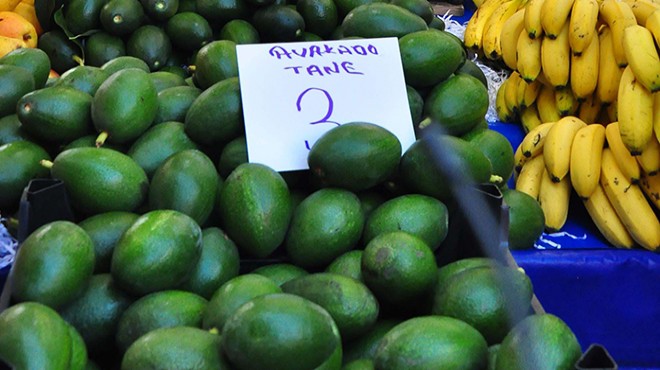 İzmir de avokado dampingi!