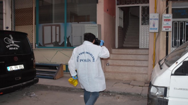 İzmir de baba cinneti: 2 kızını vurdu!