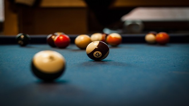 İzmir de bilardo salonları yeniden açılıyor