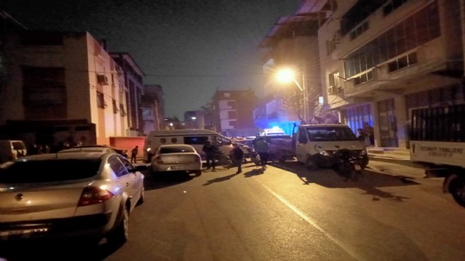 İzmir de dehşet: Sokak ortasında göğsünden bıçaklanarak öldürüldü