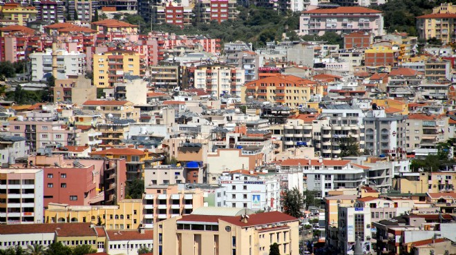 İzmir de deprem gerçeği: Yapı stoku...