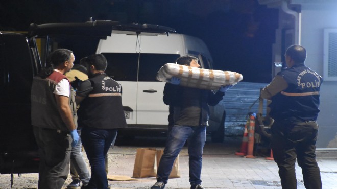 İzmir de dev baskın: 1 ton uyuşturucu ele geçirildi