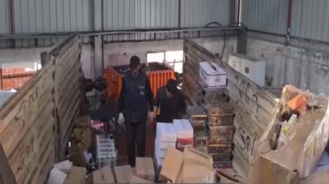 İzmir'de ele geçirilen 27 ton gümrük kaçağı ve sahte ürün imha edildi