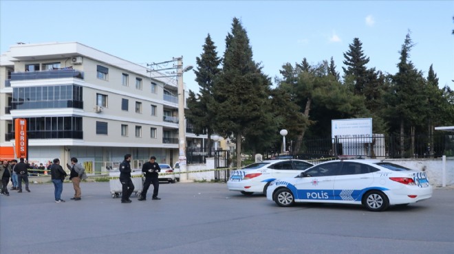 İzmir de emekli polis sokak ortasında dehşet saçtı!