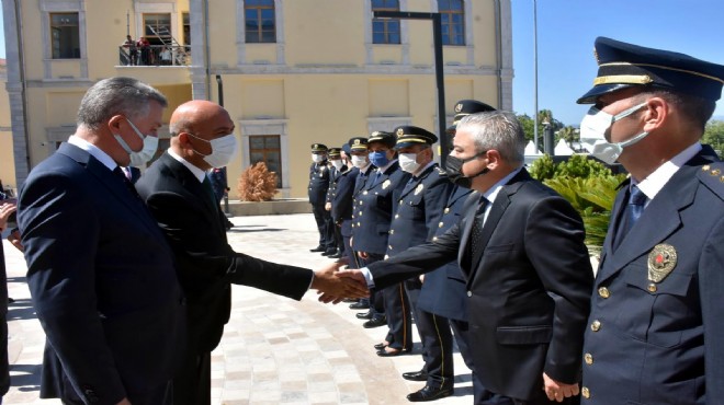 İzmir'de emniyette devir-teslim günü!