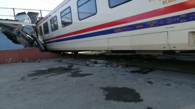 İzmir de faciadan dönüş: Tren işçilerin kaldığı odaya girdi!