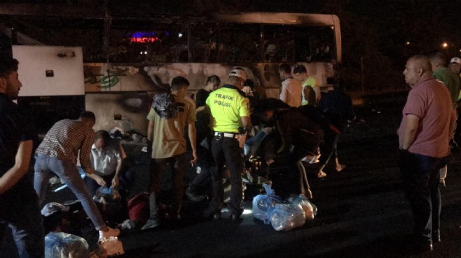 İzmir'de faciadan dönüş: Yolcu otobüsü yandı!