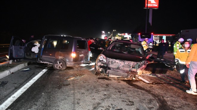 İzmir'de feci kaza: 1 ölü, 3 yaralı