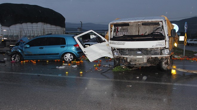 İzmir'de feci kaza: Yaralılar var!