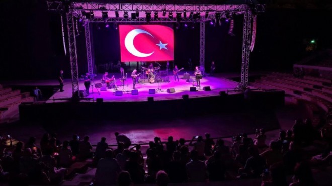 İzmir de festival şöleni tam gaz!