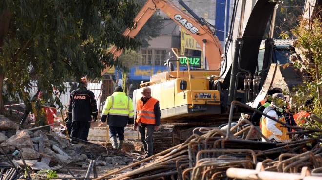 İzmir'de gergin bekleyiş: Göçükte son durum!