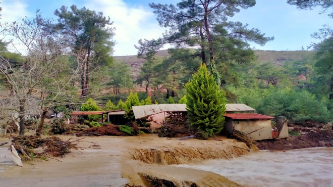 İzmir'de gölet taştı: 30 haneye zorunlu tahliye!