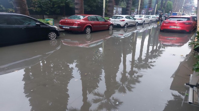 İzmir'de hayata sağanak darbesi: Yağışlar ne kadar sürecek?