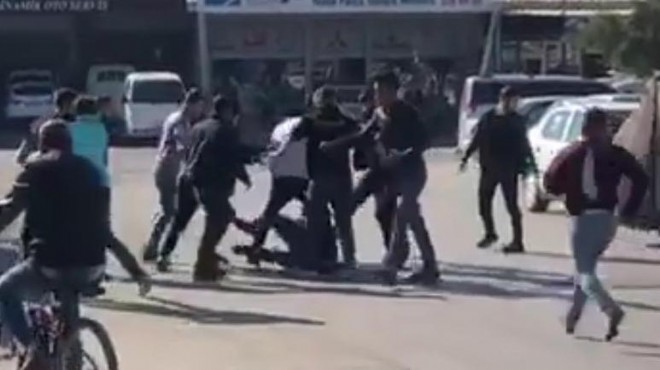 İzmir'de iki grup arasında bıçaklı kavga!