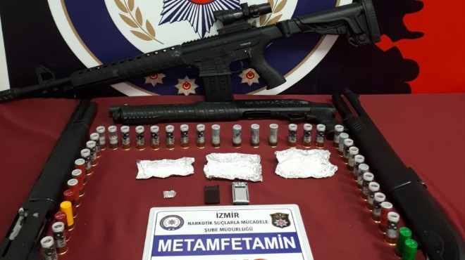 İzmir de zehir tacirlerine operasyonda şok eden detay!