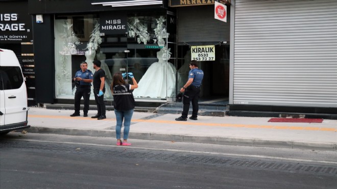 İzmir'de iş merkezinde sır ölüm!